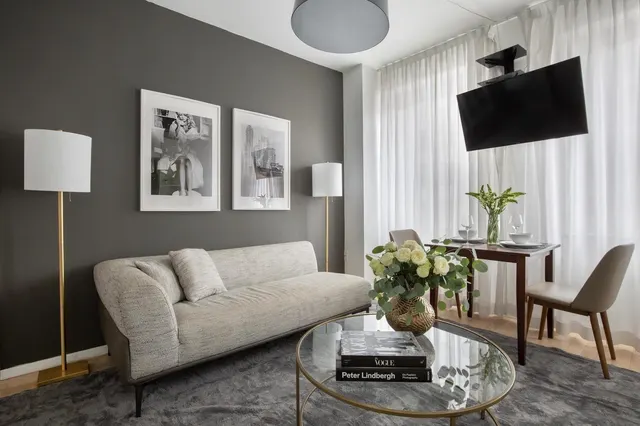 70 West 45th Street