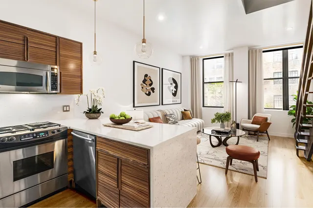 35 East 10th Street