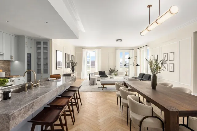 250 East 21st Street