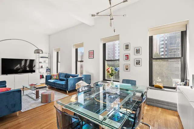 422 West 20th Street