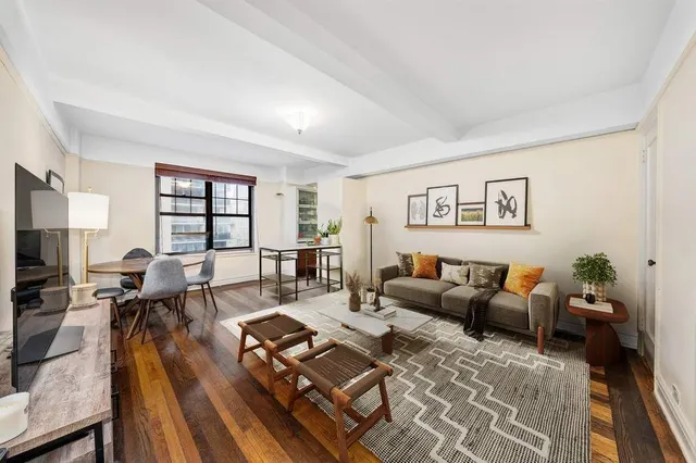 200 East 16th Street