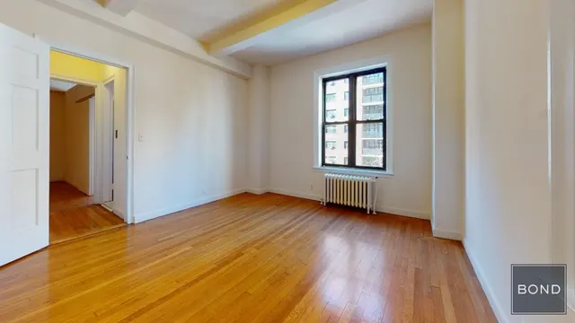 201 East 35th Street