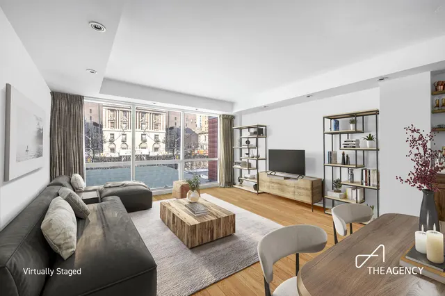 2628 Broadway