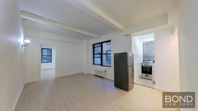 201 East 35th Street