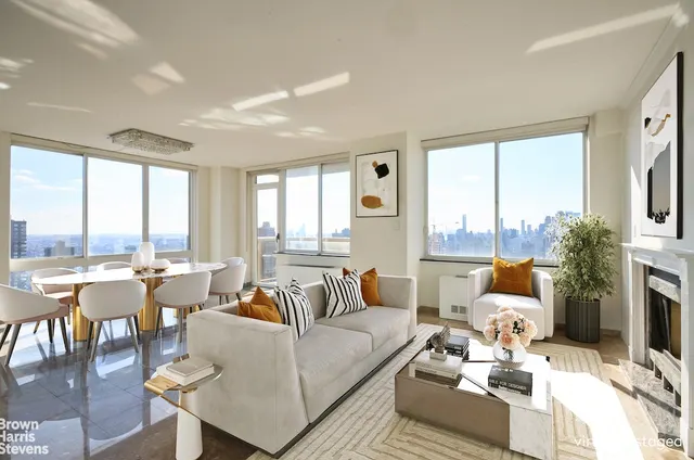 200 East 89th Street