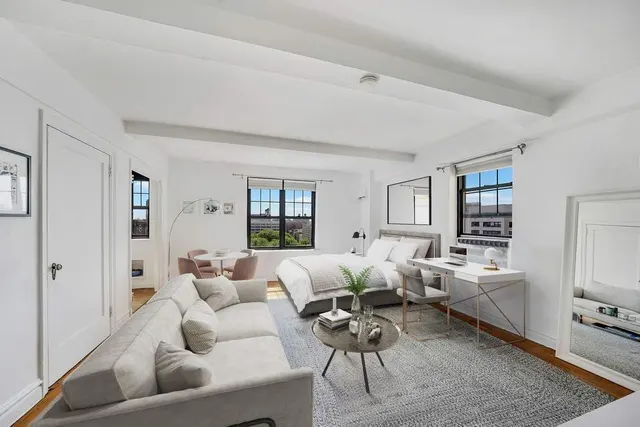 200 East 16th Street