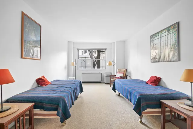 70 E 10th Street