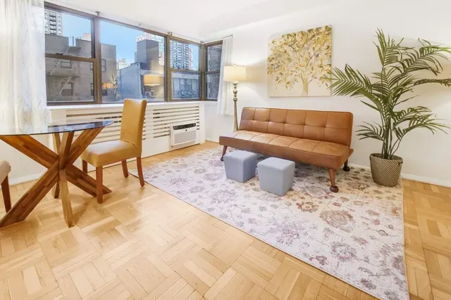 305 East 72nd Street