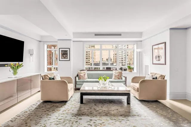 21 East 61st Street