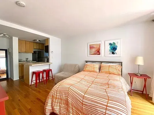 306 Mott Street