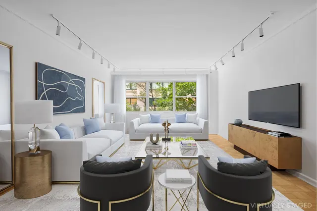 70 E 10th Street