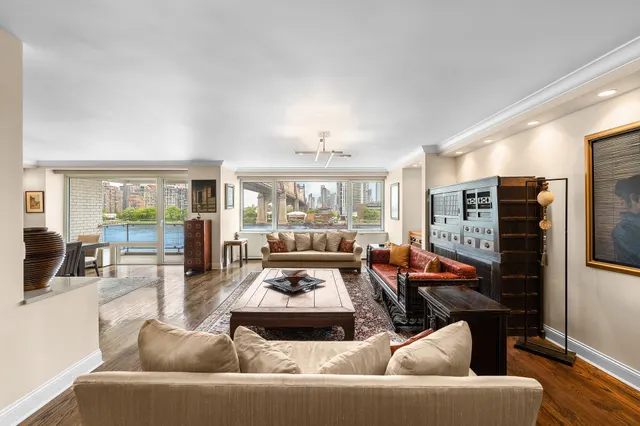 35 Sutton Place