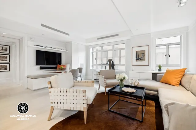 21 East 61st Street