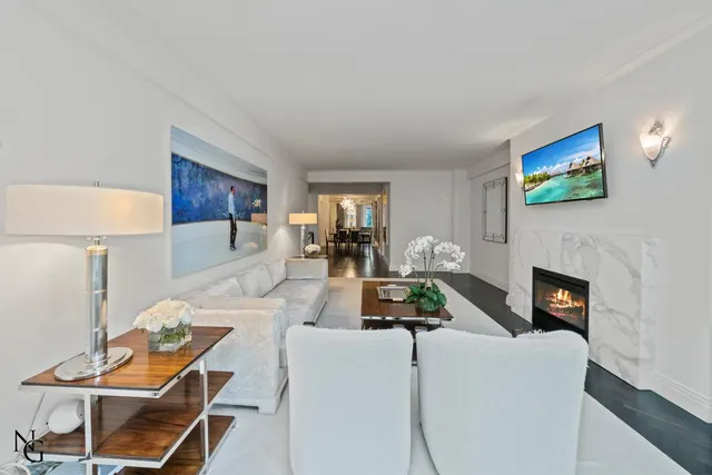 880 Fifth Avenue