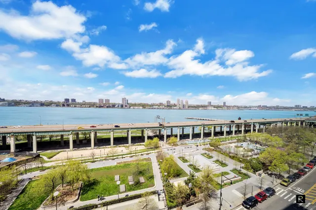 120 Riverside Boulevard