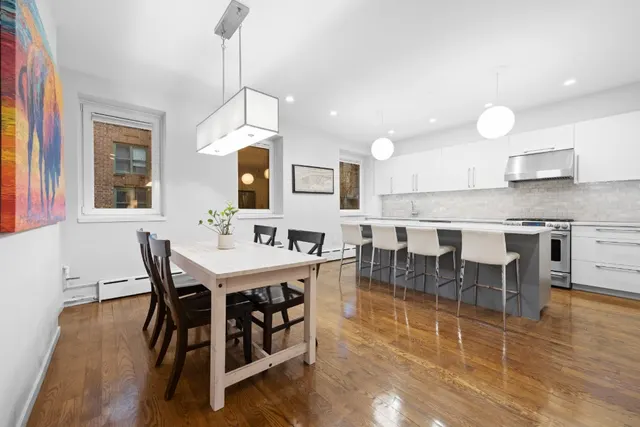 207 East 21st Street