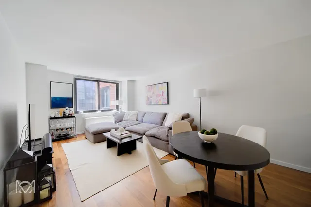 515 East 72nd Street