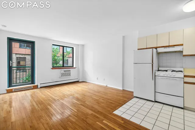 325 West 51st Street