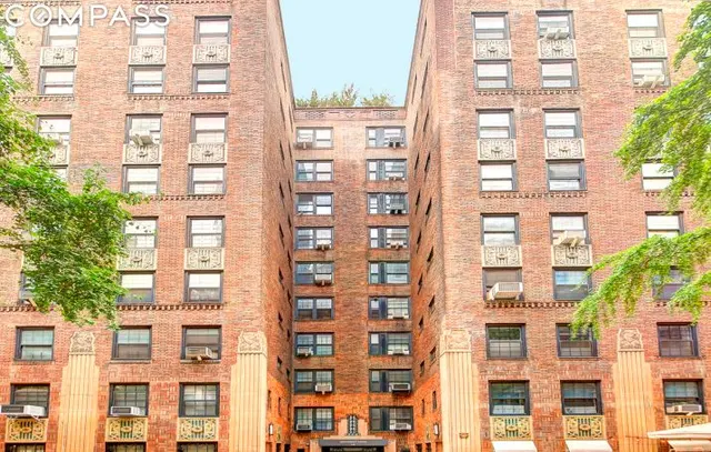 102 East 22nd Street