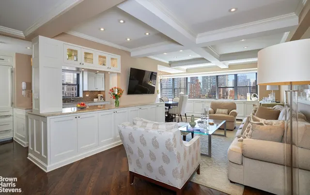 165 East 72nd Street