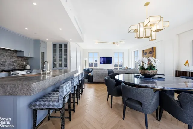 250 East 21st Street