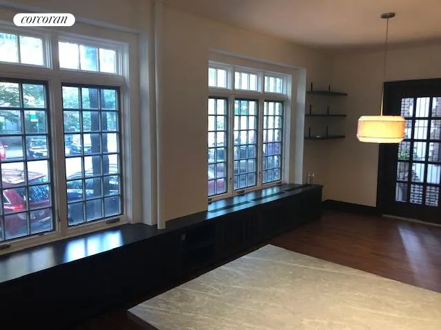 370 Central Park West