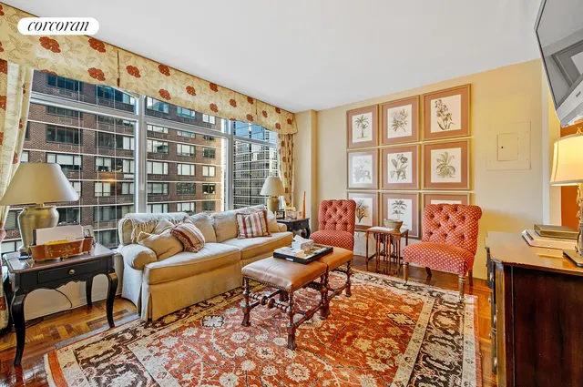 250 East 54th Street