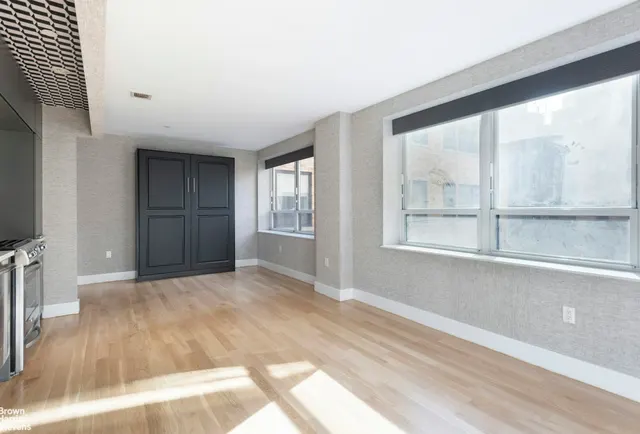 465 West 51st Street