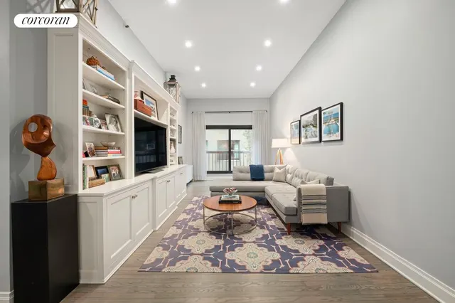 808 Broadway
