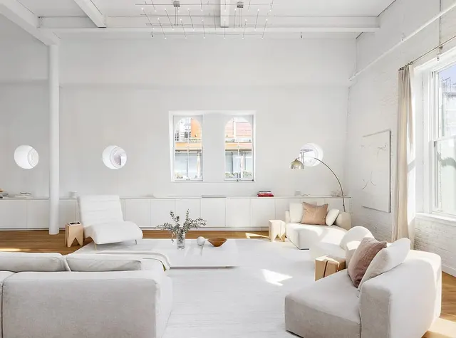 7 Bond Street