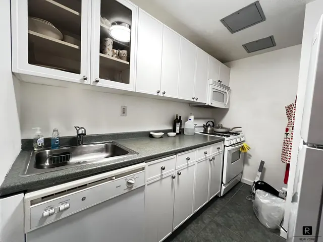 225 East 58th Street