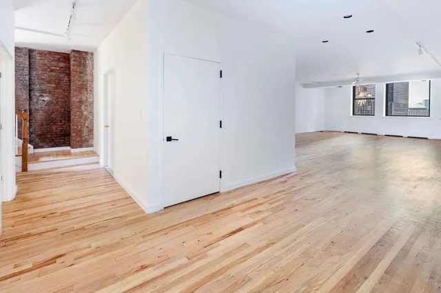 176 Broadway