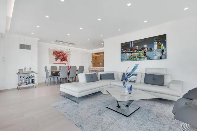 200 East 69th Street