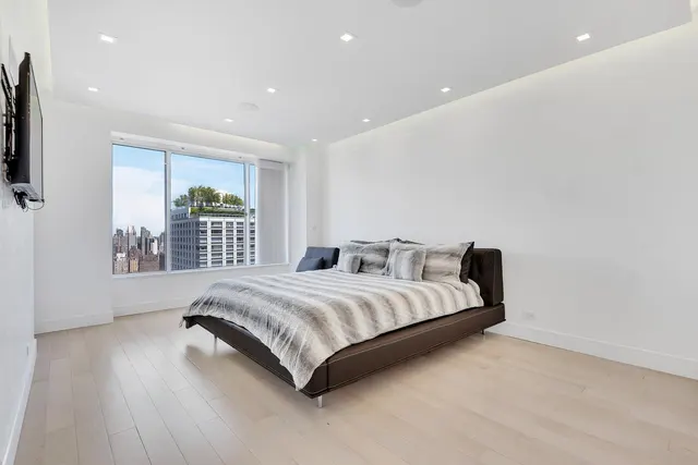 200 East 69th Street
