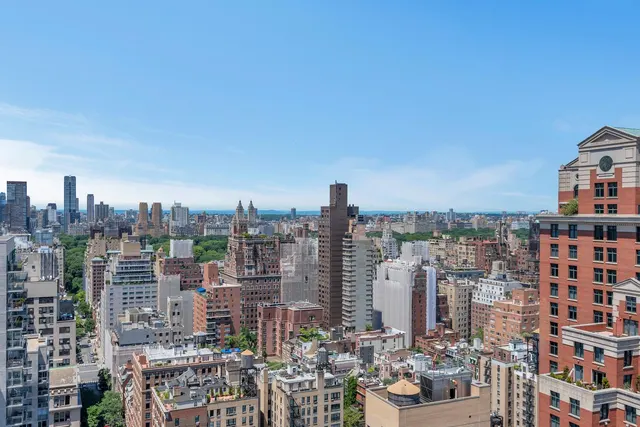 200 East 69th Street