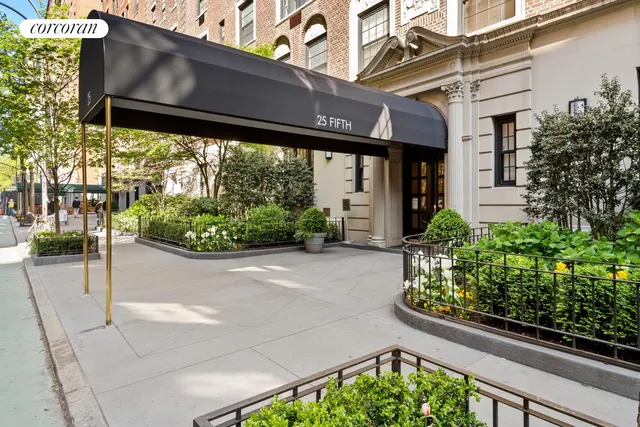 25 Fifth Avenue