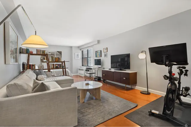 345 East 81st Street