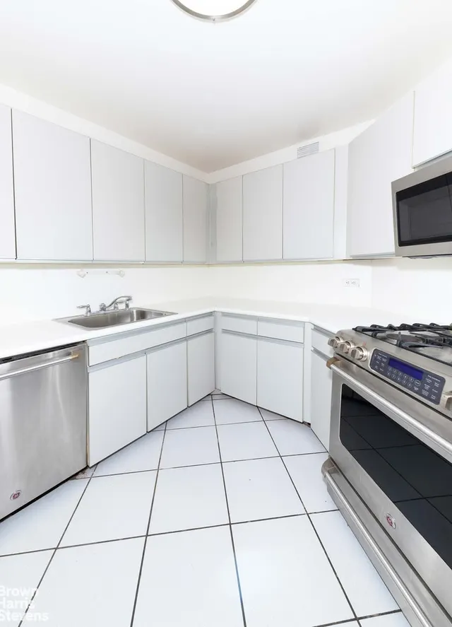 200 East 61st Street