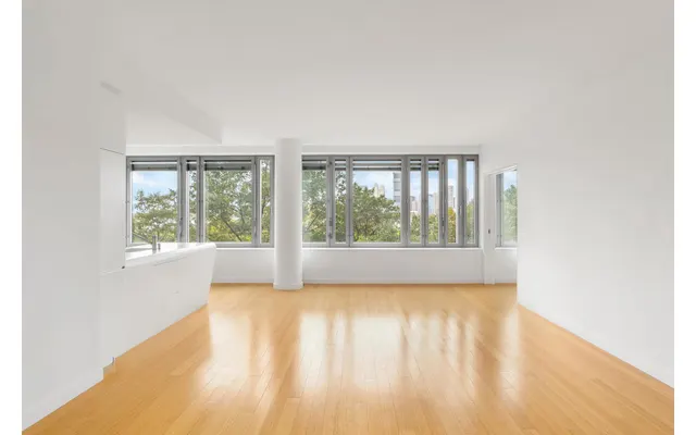 2 River Terrace