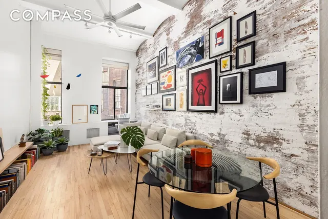 39 E 12TH Street