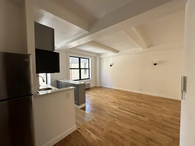 201 East 35th Street
