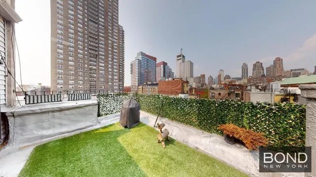 457 West 50th Street