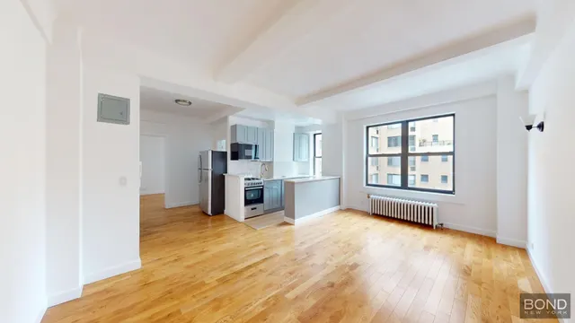201 East 35th Street