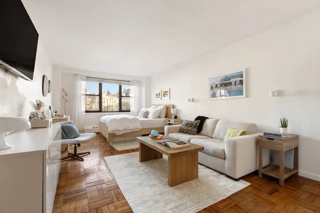 230 East 15th Street