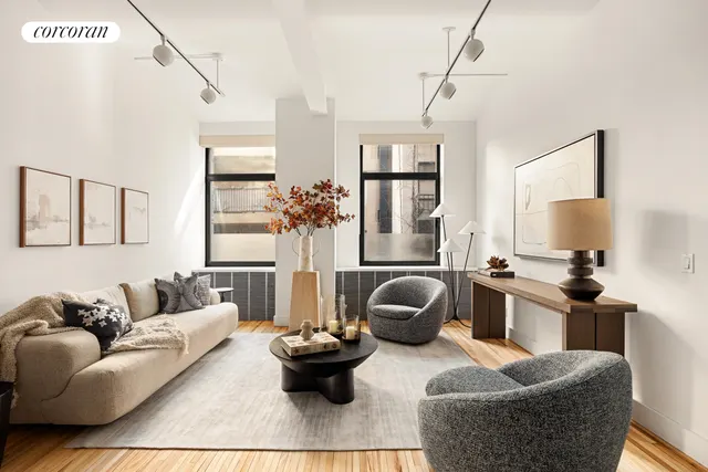 39 E 12TH Street