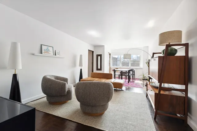 69 W 9TH Street