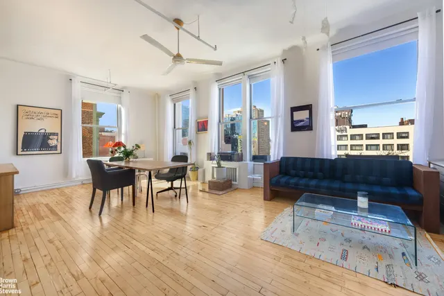 652 Broadway