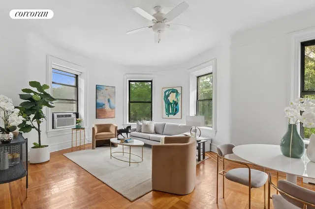 418 Central Park West
