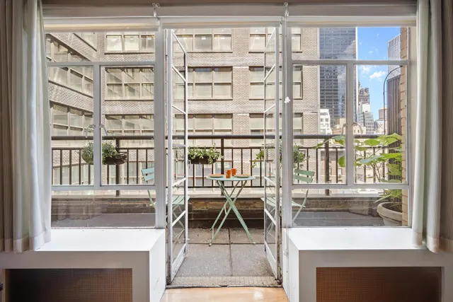 45 West 54th Street