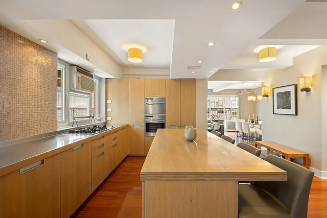 45 West 54th Street